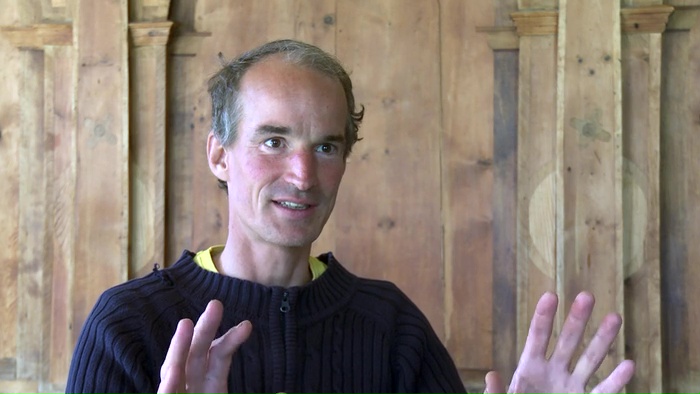 Teaching glocal design / eco-social design